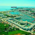 Marina View On Main Avenue شقة