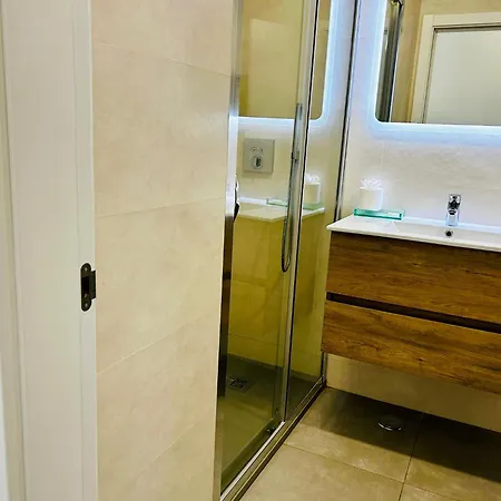 Marina View On Main Avenue Apartamento