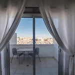 Marina View On Main Avenue Apartamento