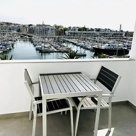 Apartment Marina View On Main Avenue